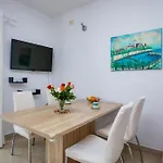 By The Sea Zaboric, Sibenik - 469 زابوريتش